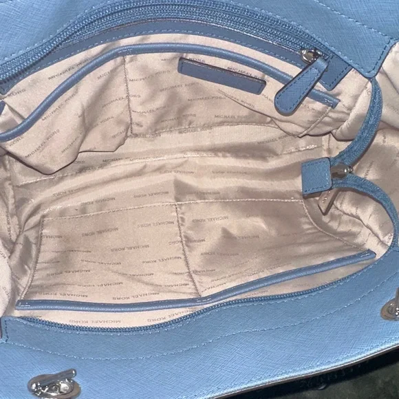 Michael Kors Blue Shoulder Bag - Picture 4 of 6